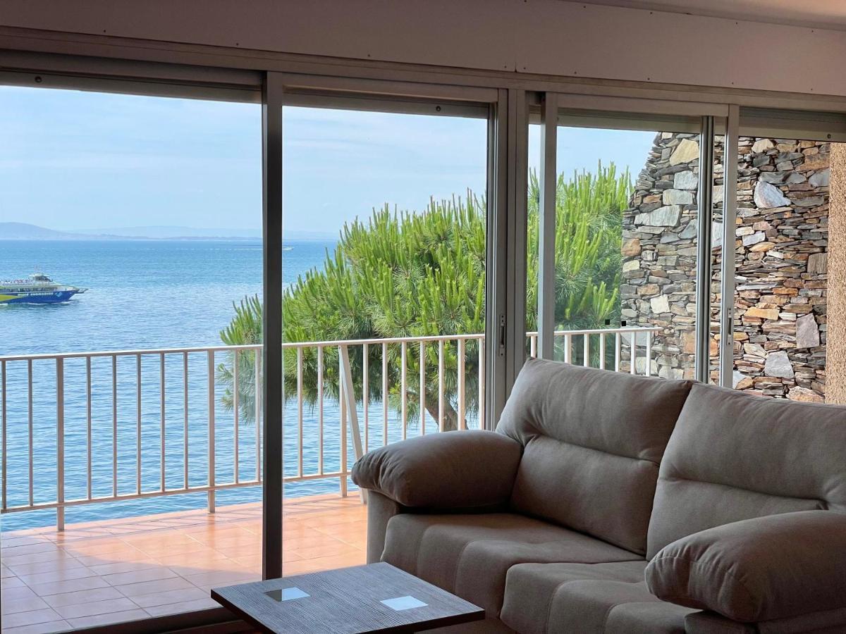 Luminoso Apartamento Frente Al Mar Con Piscina Roses Eksteriør bilde