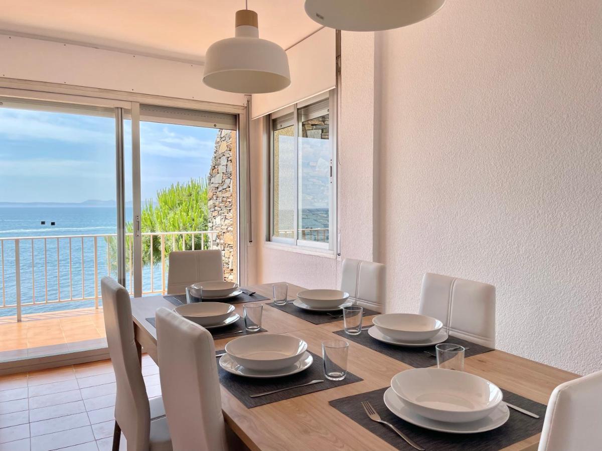 Luminoso Apartamento Frente Al Mar Con Piscina Roses Eksteriør bilde